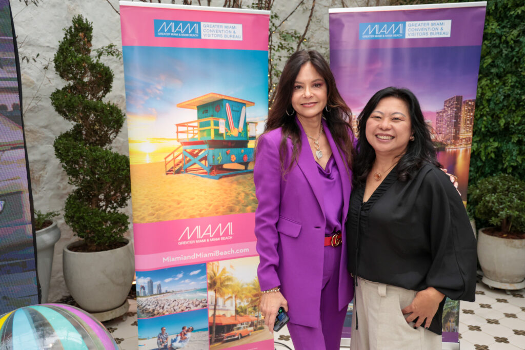 Carolyn Corrigan, diretora de Vendas da Indústria de Viagens para América Latina no GMCVB, e Lia Cruz, da imaginadora