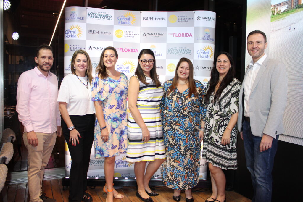 Cauê Castro, Ana Elisa Facchinato, Joyce Cordeiro, Ingrid Facchinette, Rafaela Gross Brown, Lizandra Pajak e Denis Ribeiro, da Aviareps