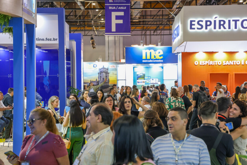 Corredores cheio no primeiro dia da WTM-LA