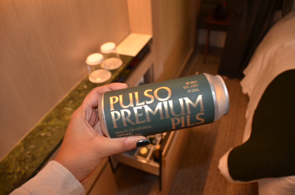 O hotel conta com uma linha própria de cerveja, a Pulso Premium