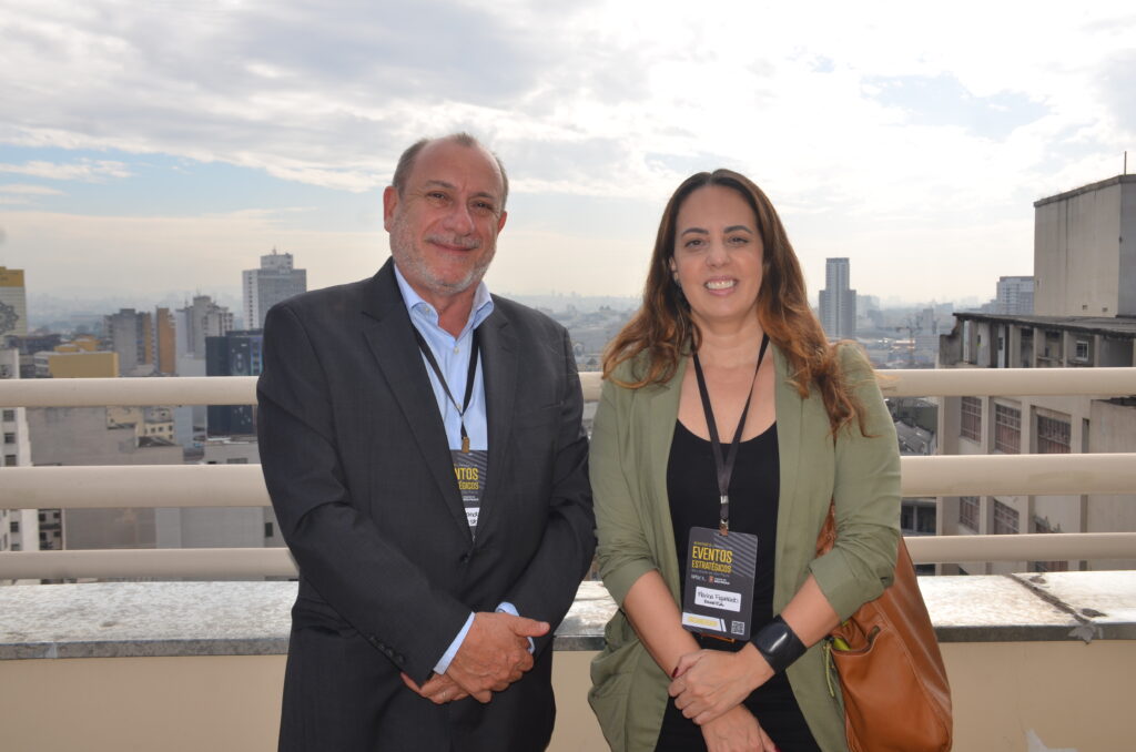 Toni Sando, do SPCVB e Marina Figueiredo, da Braztoa