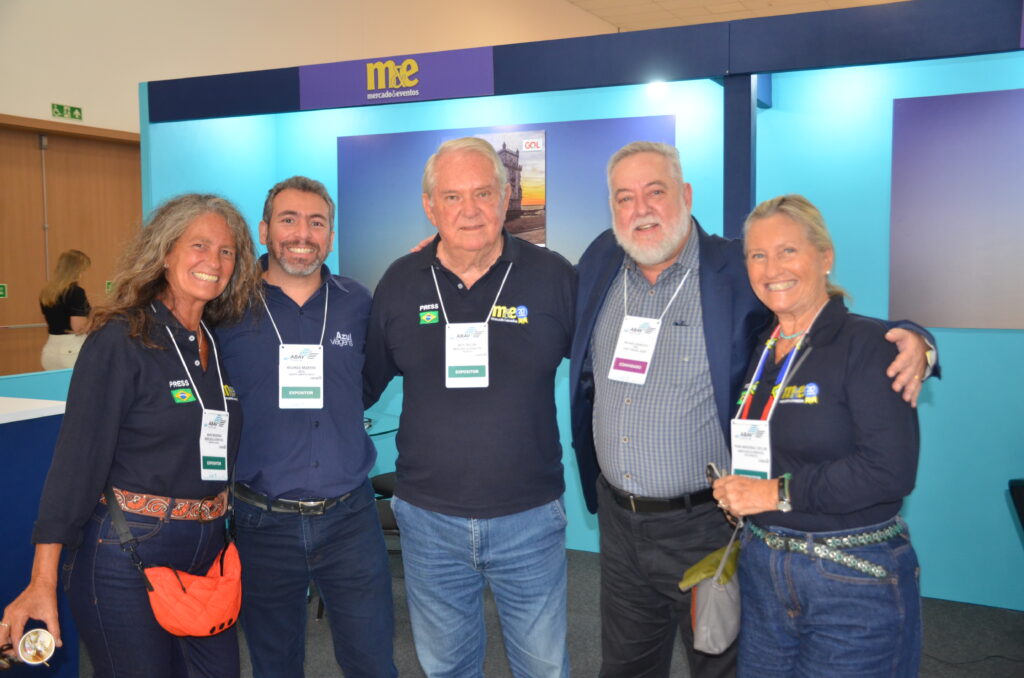 Mari Masgrau, do M&E, Ricardo Bezerra, da Azul Viagens, Roy Taylor, do M&E, Michael Barcokzy, da ETS e Rosa Masgrau, do M&E