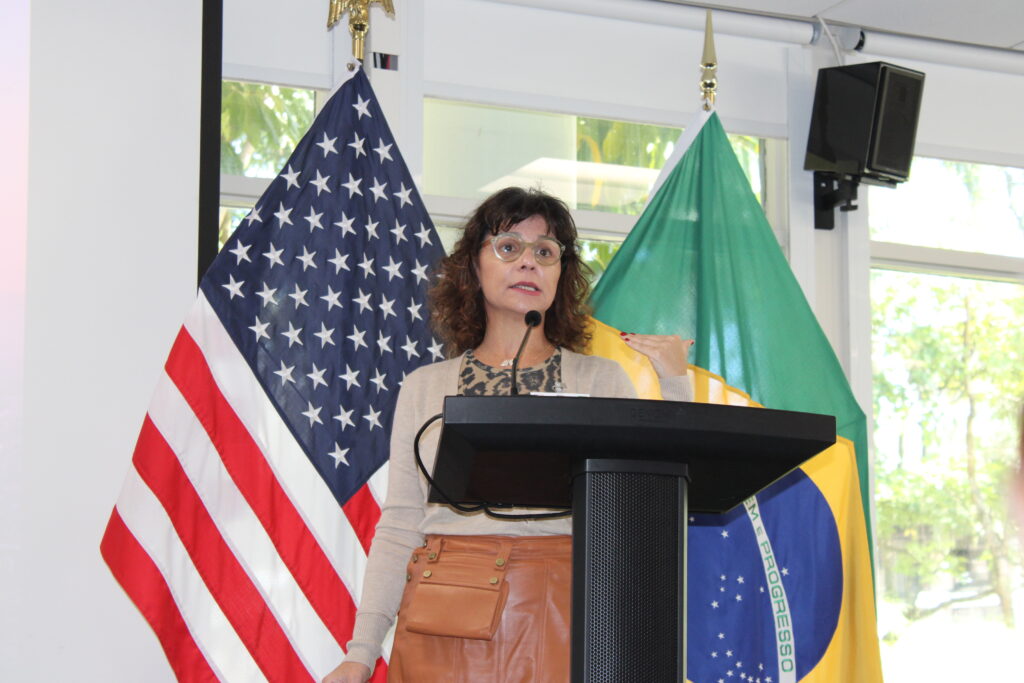 Danielle Roman, da Interamerican