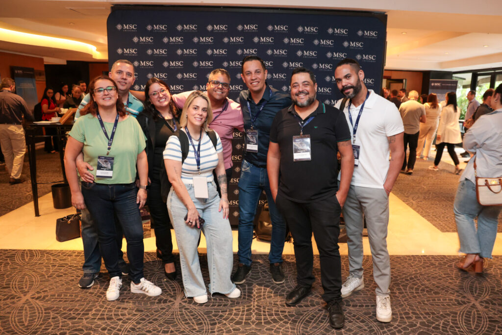 Equipe da Agaxtur no evento da MSC Cruzeiros em São Paulo