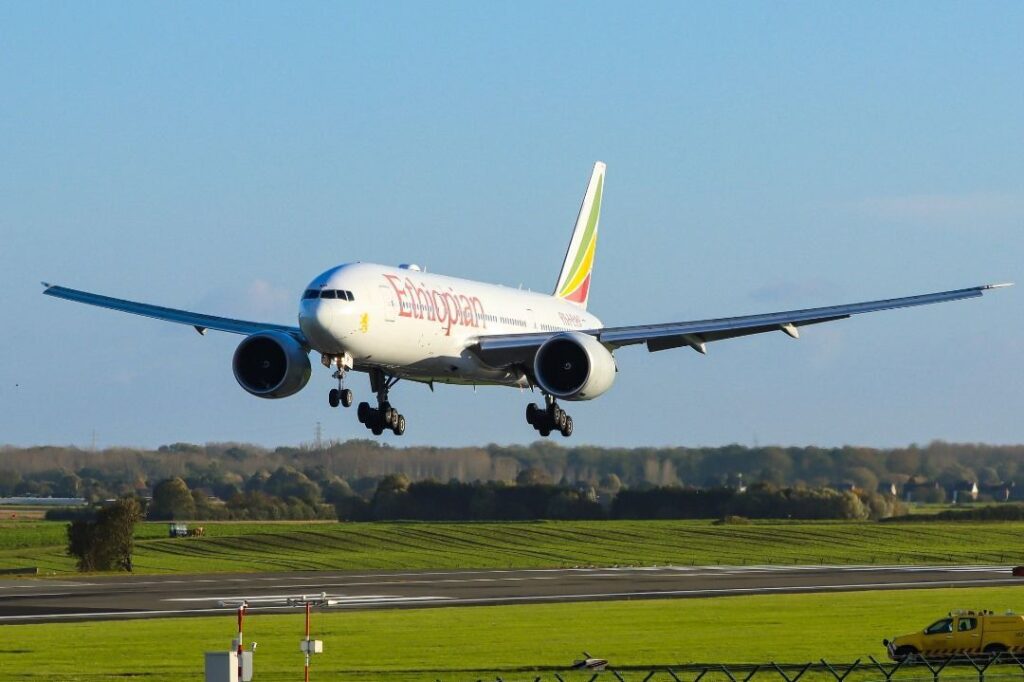 Ethiopian divulgacao Ethiopian anuncia voos para Varsóvia, na Polônia