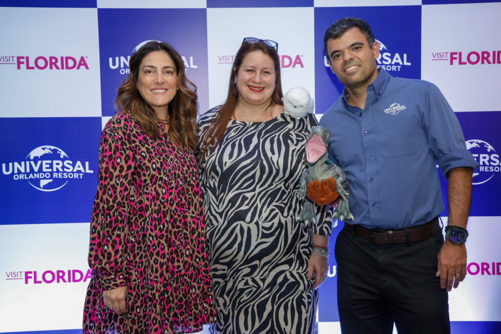 Gabriella Cavalheiro, da Universal, Rafaela Brown, do Visit Flórida, e Renato Gonçalves, da Universal