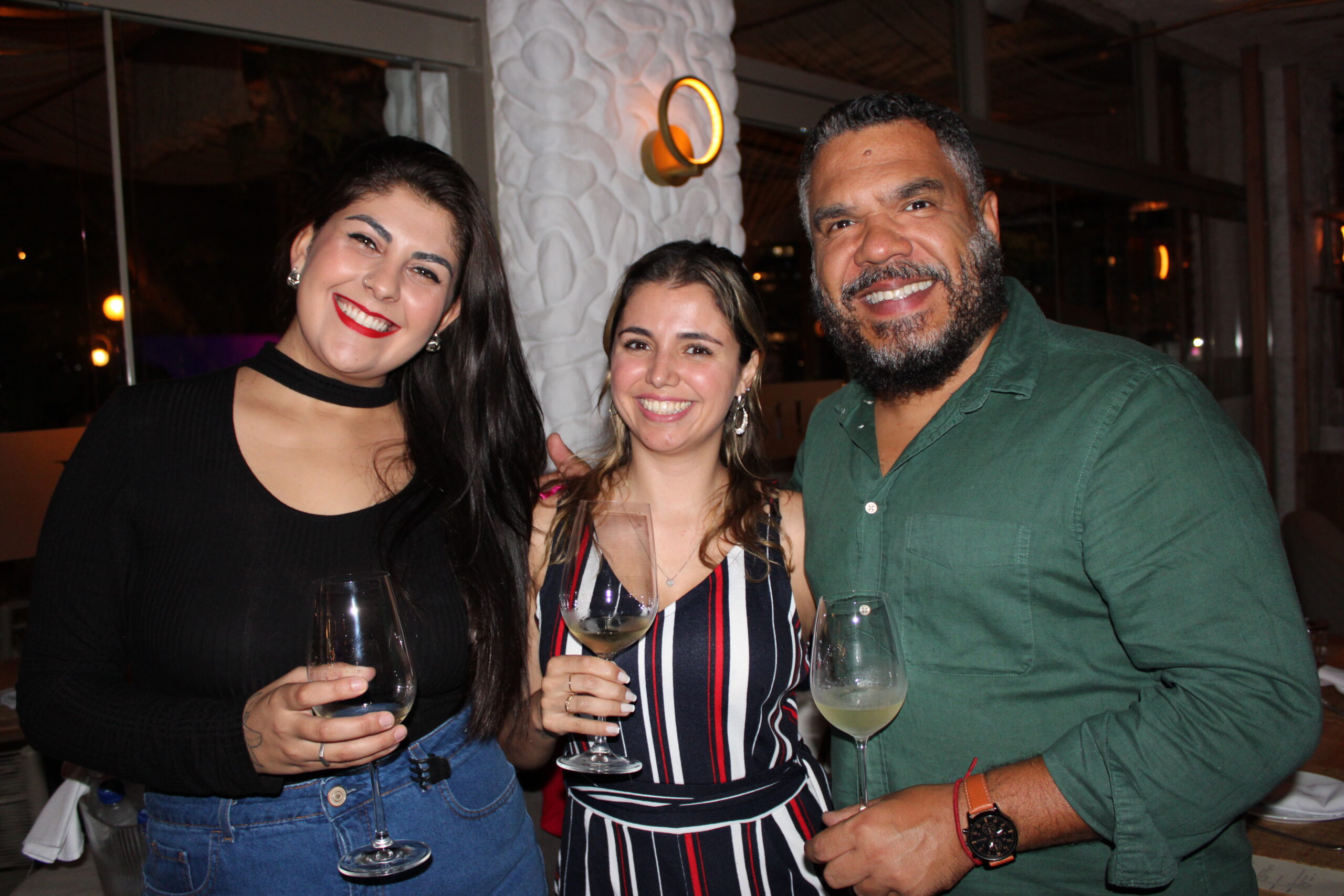 Giulia Faria, da Sakura, Bruna Santos, da Estar Travel, e Fabiano Portela, da Sakura Giulia Faria, da Sakura, Bruna Santos, da Estar Travel, e Fabiano Portela, da Sakura