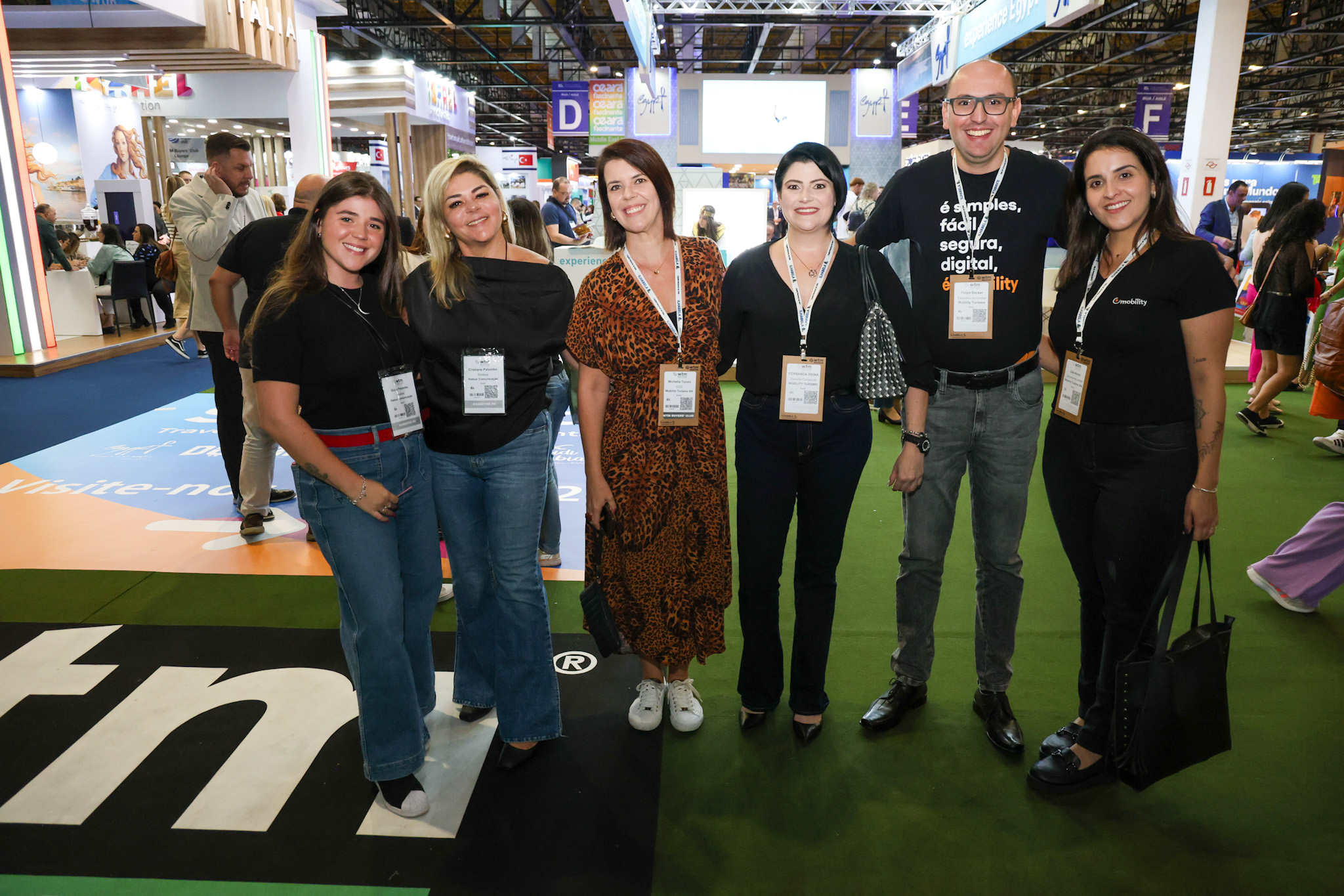 Giulia e Cristiane Palumbo, da Hatsur Comunicação, Michelle Tonon, Fernanda Reina, Felipe Becker e Júlia Arosa, da Mobility Giulia e Cristiane Palumbo, da Hatsur Comunicação, Michelle Tonon, Fernanda Reina, Felipe Becker e Júlia Arosa, da Mobility