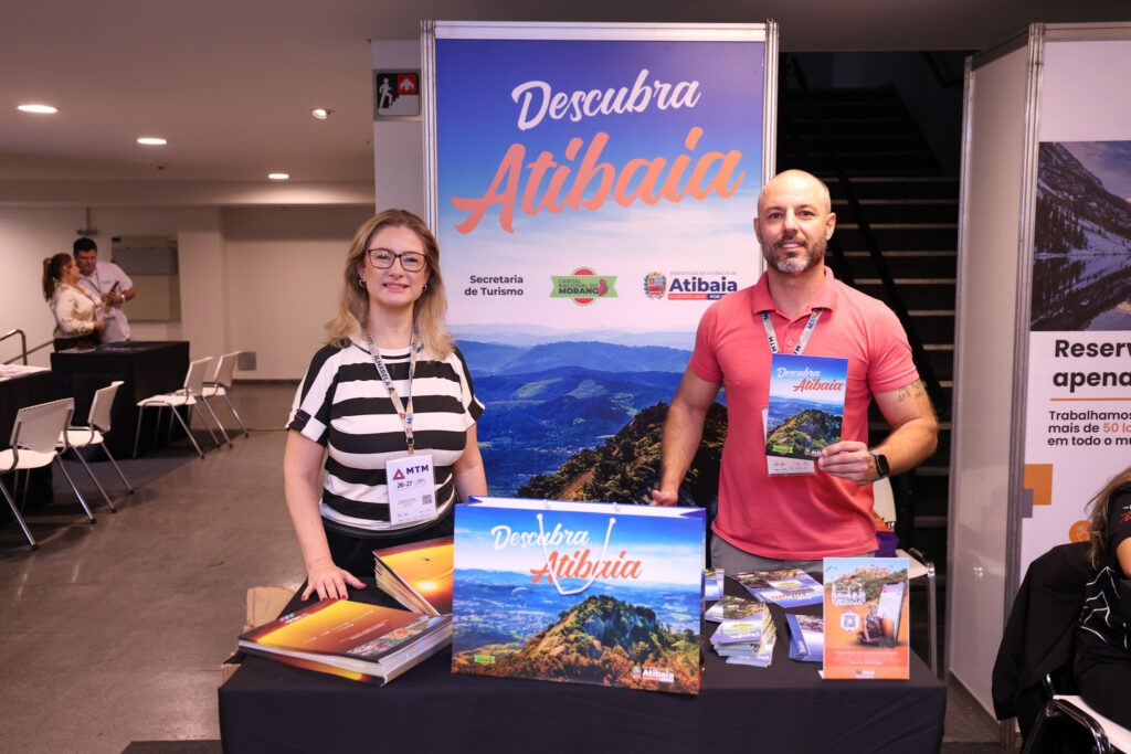 Glaucia Godoy e Leandro Callegari, da Secretaria de Turismo de Atibaia