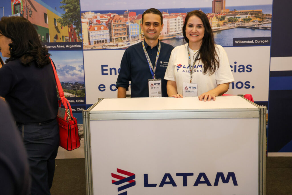 Gustavo Magalhães e Bianca Ferreira, da Latam