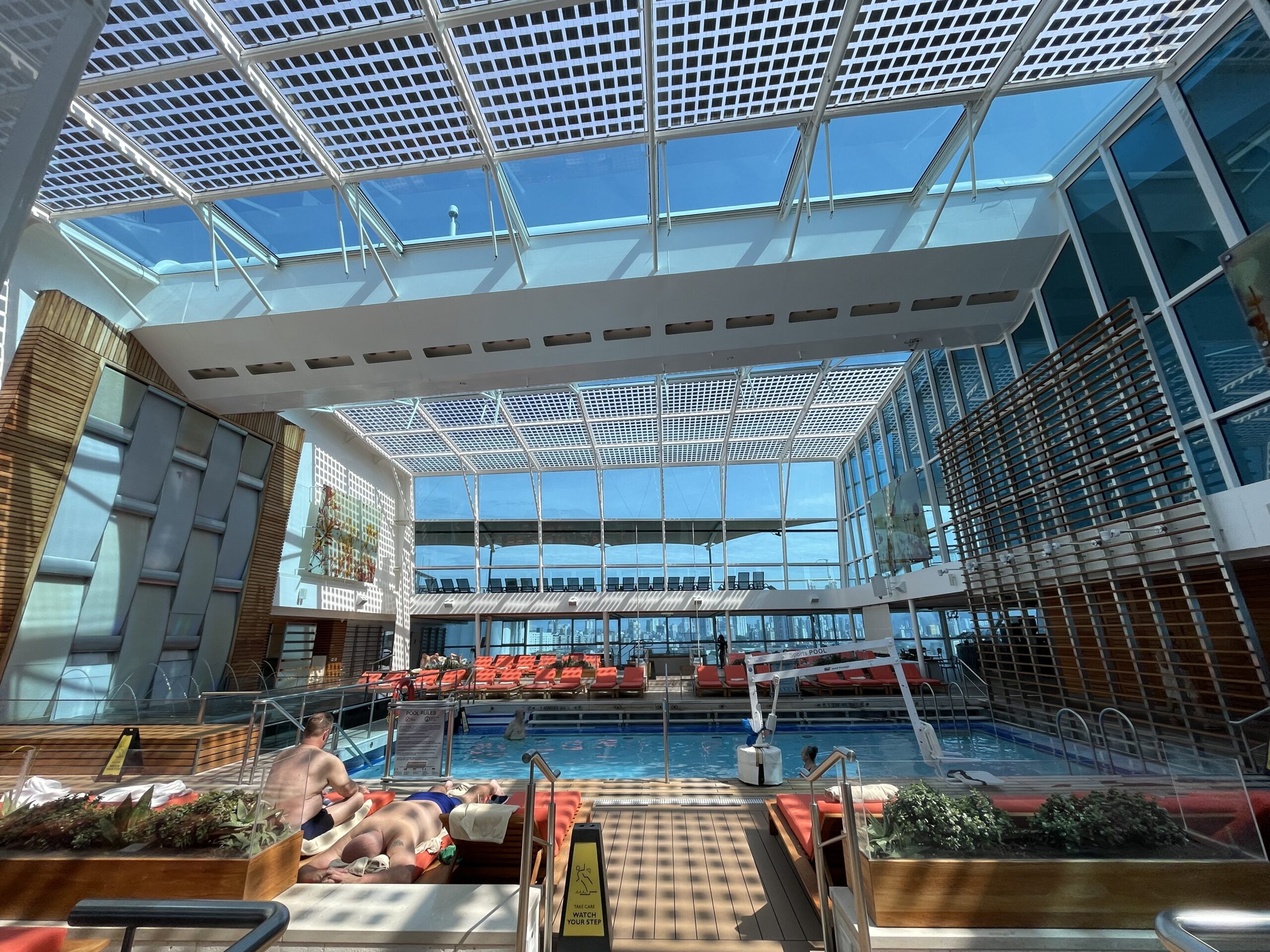 Piscina indoor Piscina indoor
