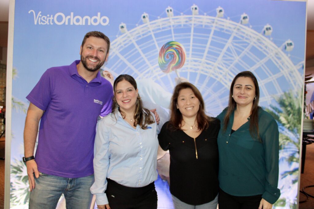Bruno Delfini, da BWT, Erica Cunha, da Abreu, Andrea Kubo, da ViagensPromo, e Melissa Rosa, da Interep Bruno Delfini, da BWT, Erica Cunha, da Abreu, Andrea Kubo, da ViagensPromo, e Melissa Rosa, da Interep