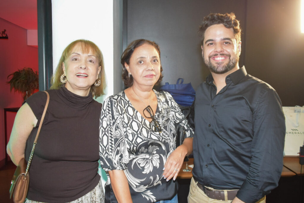 Vera Lopes, da LMC Travel; Ana Silvia, da Momentum Viagem; e Marcus Motta, da Alheta Collection