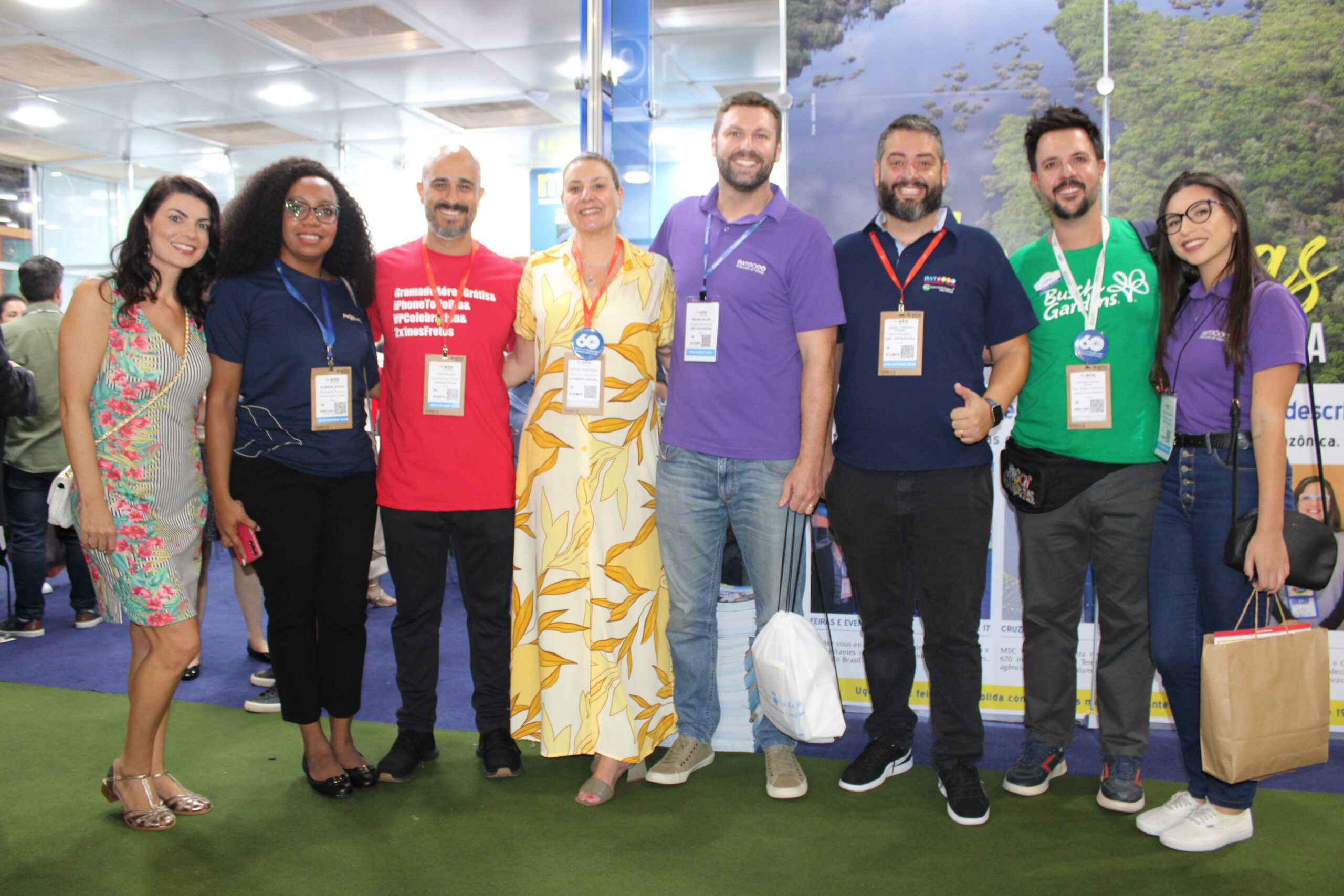 Julienne Gananian, da Broadway, Vilmara Souza, da Agaxtur, Celso Borges, da ViagensPromo, Joyce Cordeiro, de Tampa Bay, Bruno Delfini Gabriel e Cordeiro, da BWT, Leonardo Fortes, do United Parks, e Andressa Guiotto, da BWT Julienne Gananian, da Broadway, Vilmara Souza, da Agaxtur, Celso Borges, da ViagensPromo, Joyce Cordeiro, de Tampa Bay, Bruno Delfini Gabriel e Cordeiro, da BWT, Leonardo Fortes, do United Parks, e Andressa Guiotto, da BWT