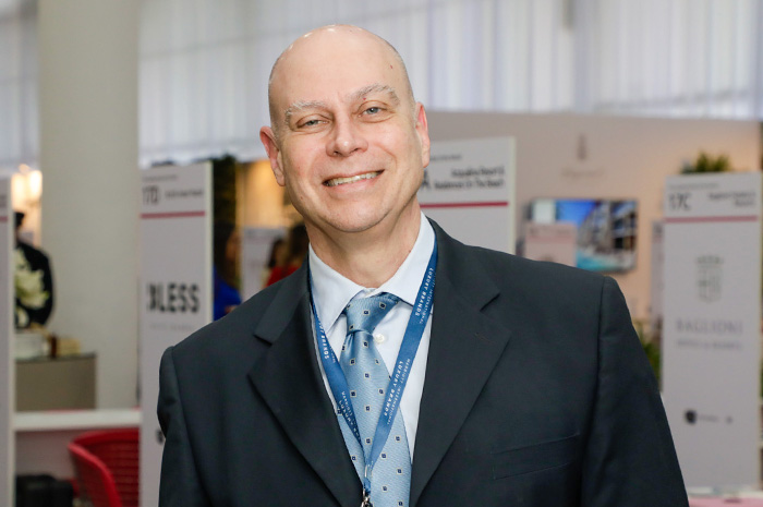 Lawrence Reinisch assume representação da Coreia do Sul e mira crescimento de brasileiros 1 Lawrence Reinisch representante da Coreis do Sul no Brasil Eric RibeiroME Lawrence Reinisch assume representação da Coreia do Sul e mira crescimento de brasileiros