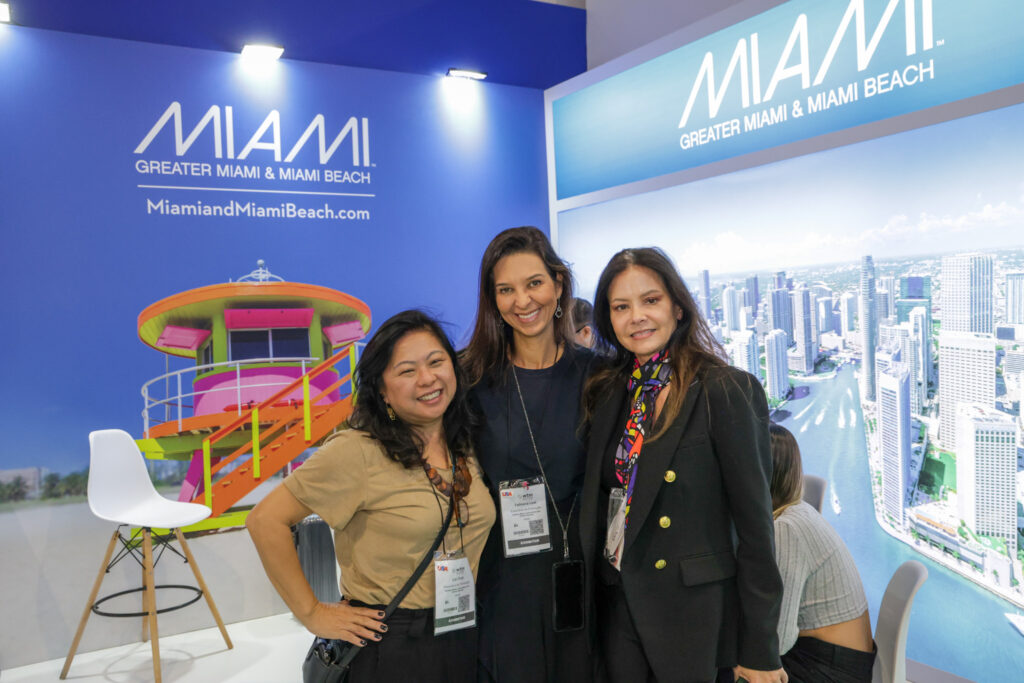 Lia Cruz, Tathiana Leal e Carolyn Corrigan, do Greater Miami & Miami Beach