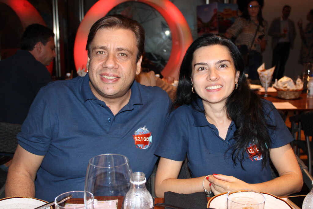 Marco Lisboa e Gisele Freitas, do 3,2,1, Go