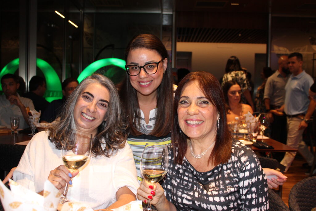 Nancy Volta, da NAV Viagens, Ingrid Facchinette, de St. Pete & Clearwater, e Cássia Stancatti, da Stancatti Viagens