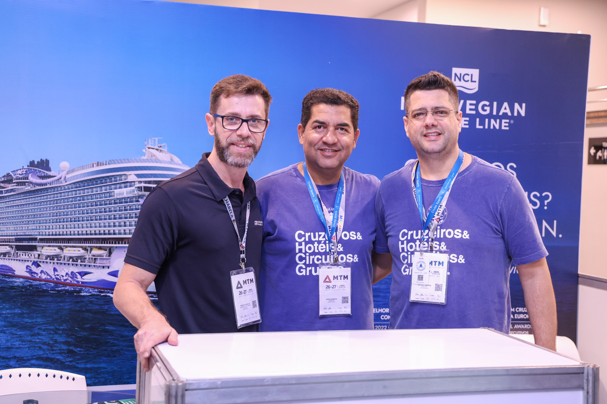 Pablo Vilaseca, da NCL, Alex Almeida e Wagner Amorim, da Cruise Xperts Pablo Vilaseca, da NCL, Alex Almeida e Wagner Amorim, da Cruise Xperts