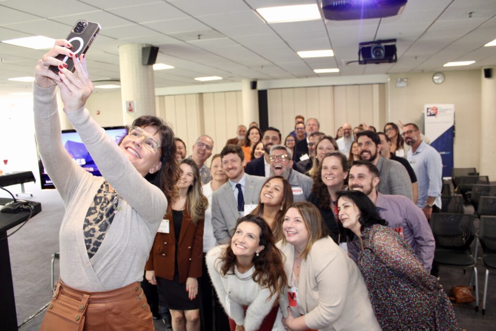 IPW 2024: maior delegação brasileira da história se reúne no Consulado dos EUA; fotos 1 Parte da delegacao brasileira que estara no IPW 2024 IPW 2024: maior delegação brasileira da história se reúne no Consulado dos EUA; fotos
