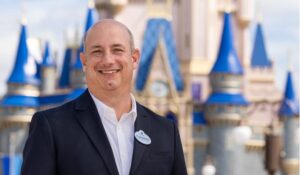 Disney anuncia Alexander Haim como novo gerente sênior de Vendas no Brasil