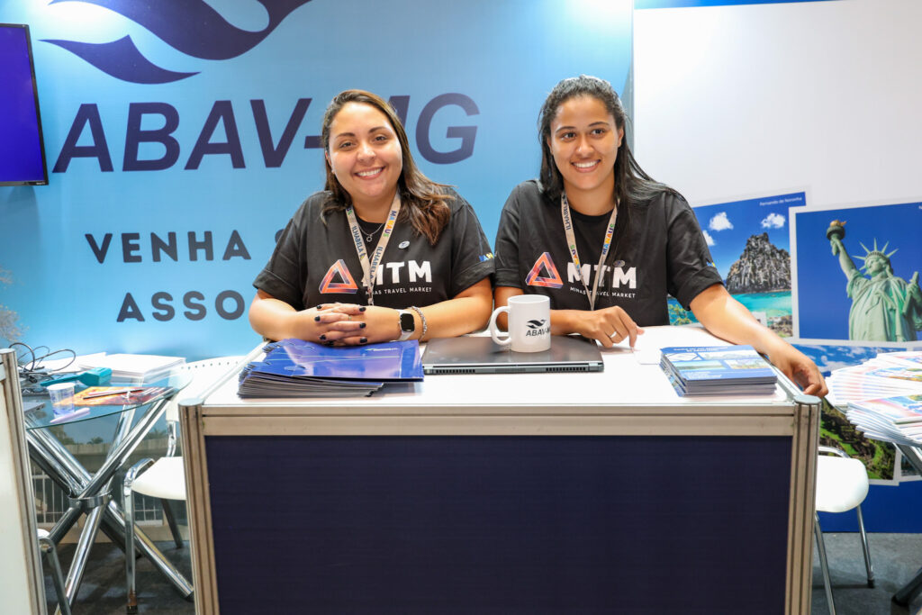 Rafaela Alves e Camila Vieira, da Abav-MG