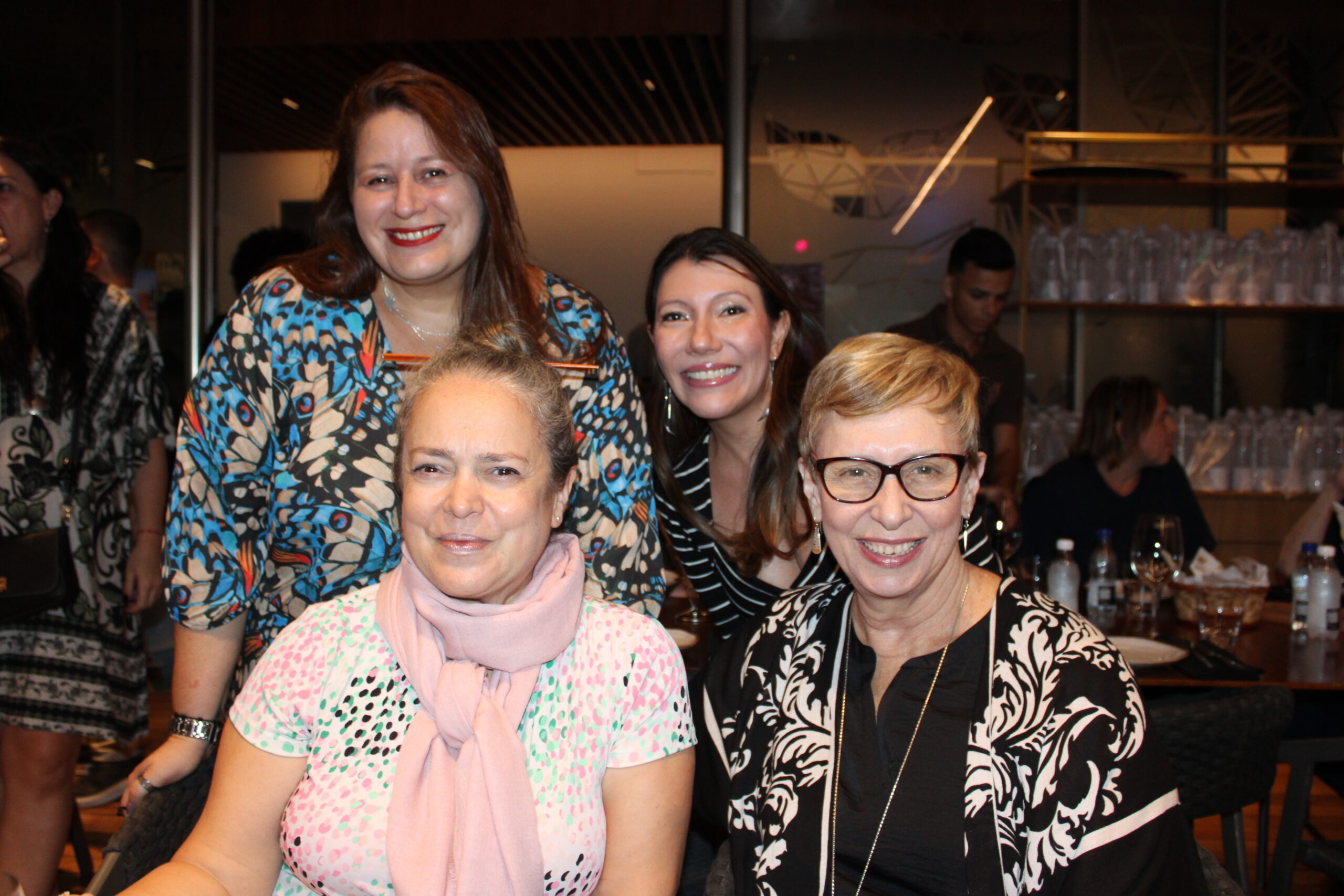Rafaela Gross Brown, do Visit Florida, Ana Flavia Medina, de Kissimmee, Karen Schimdt, do BWH, e Barbara Picolo, da ETS Rafaela Gross Brown, do Visit Florida, Ana Flavia Medina, de Kissimmee, Karen Schimdt, do BWH, e Barbara Picolo, da ETS