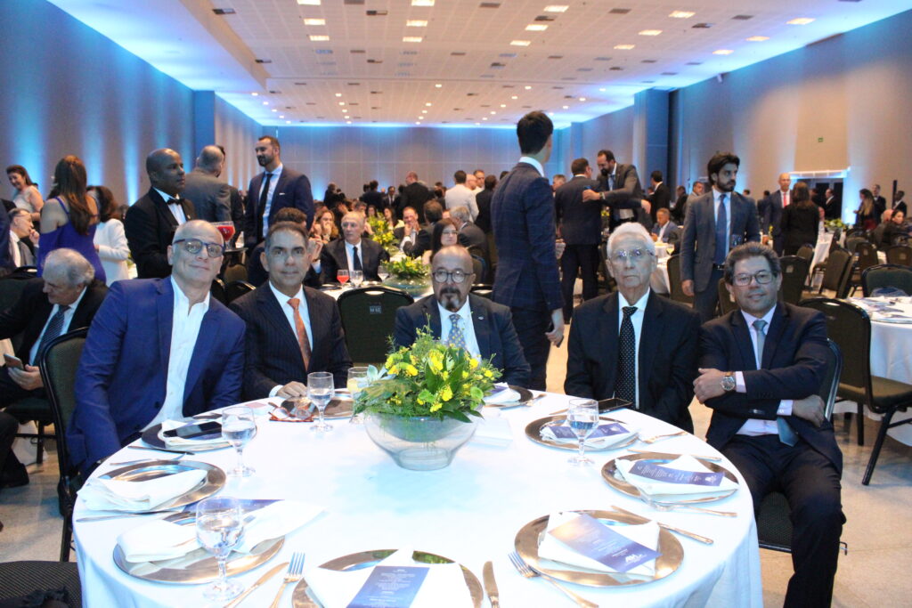 Ricardo Roman, da ABIH-SP, Sergio Gaspar, VP da ABIH Nacional, Eduardo Neto, da ABIH, Jeová Barbosa e Armando Ferreira, da ABIH-MA