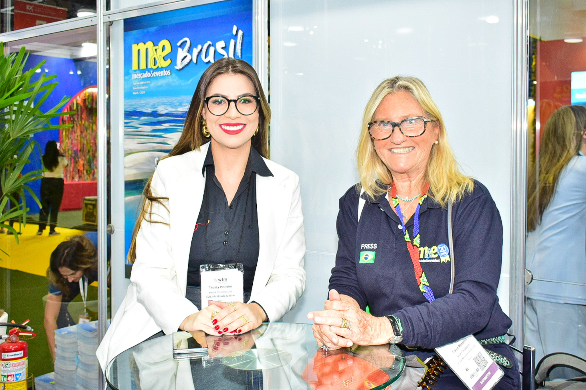 Thalita Pinheiro, da EZLink Hotels e Rosa Masgrau, do M&E Thalita Pinheiro, da EZLink Hotels e Rosa Masgrau, do M&E