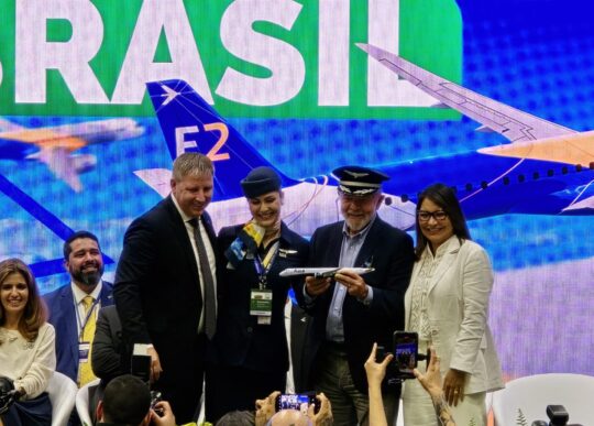 Azul receberá 13 novos Embraer 195-E2s em investimento de mais de R$ 3 bilhões em 2024