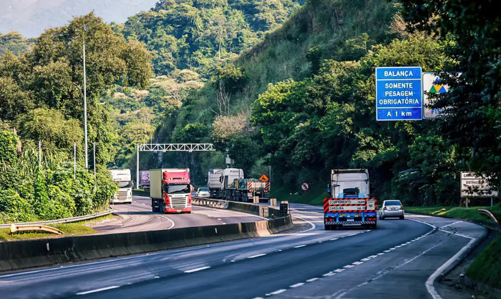 cda98c07 485a 45ff a2db 5c9cc1388a0d Importante ligação entre Rio e São Paulo, Dutra será duplicada na altura da Serra das Araras