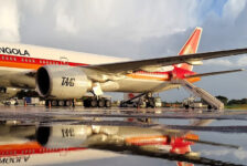 TAAG celebra acordo com a Air France para suporte e componentes de reparação de B777s