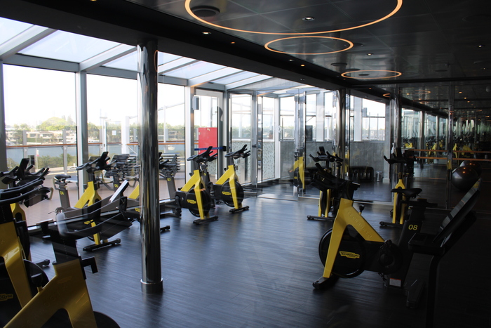 A academia oferece ainda aulas de spinning A academia oferece ainda aulas de spinning
