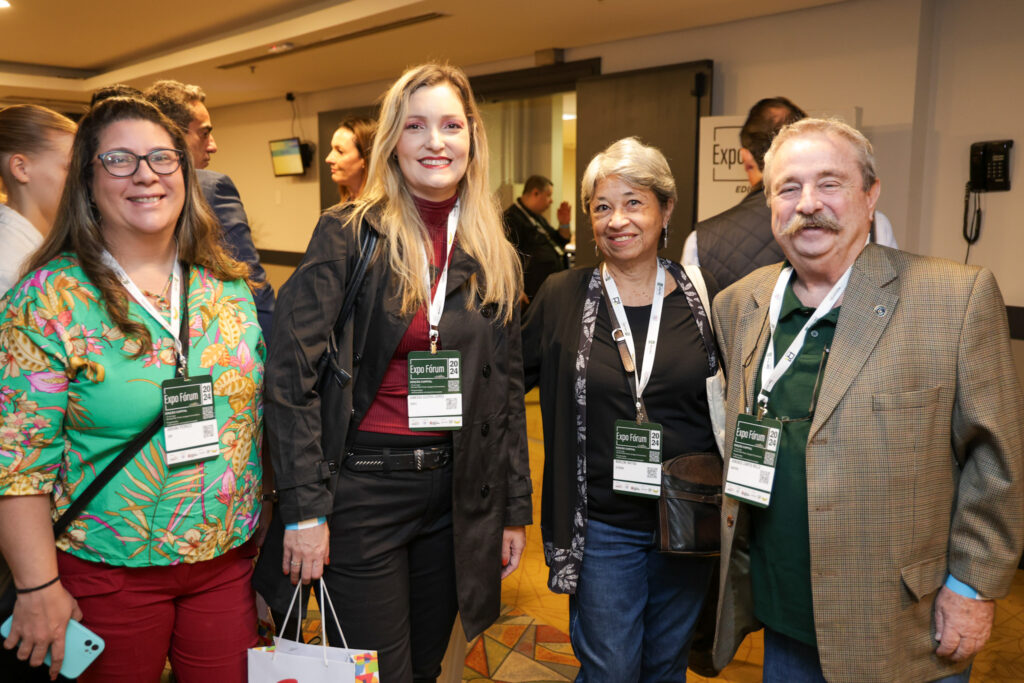 Adriana Pedrozo, da CMSP, Vanessa Guerra, da Ubrafe, e Marlene Matias e Armando Arruda, da Ubrafe Adriana Pedrozo, da CMSP, Vanessa Guerra, da Ubrafe, e Marlene Matias e Armando Arruda, da Ubrafe