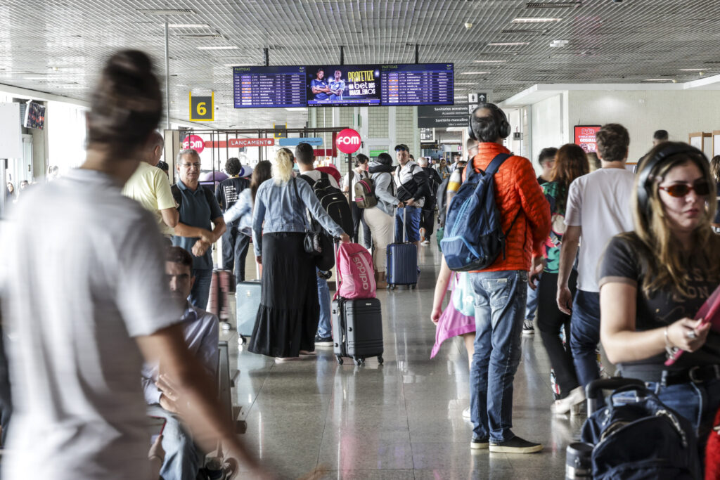 Turismo tem projeção de crescimento de 2,4% em 2024, diz CNC