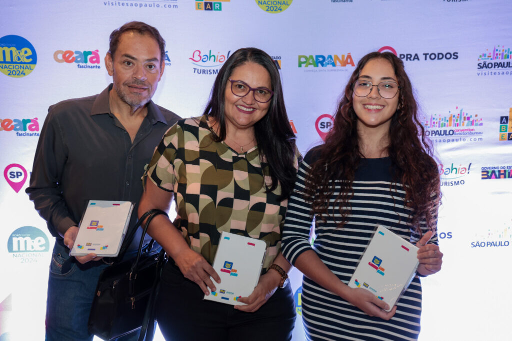 Alan, Luciana e Letícia Hamu, da Osana Tur