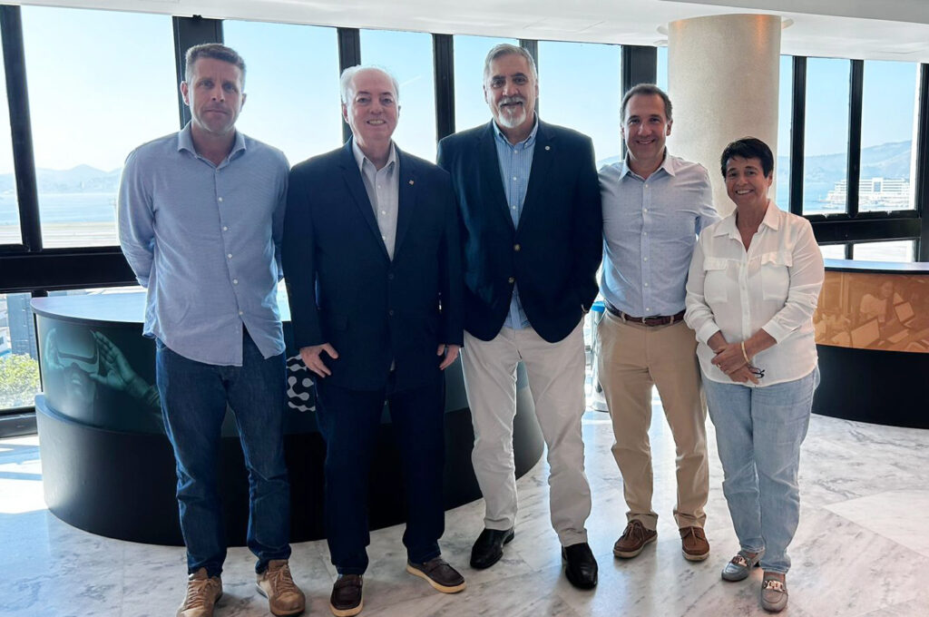 Abav-RJ promove manhã de capacitação para agentes de viagens 1 Alexandre Ignacio Nilo Sergio Aldo Siviero Marcelo Siciliano e Cristina Fritsch diretora da Abav RJ Abav-RJ promove manhã de capacitação para agentes de viagens