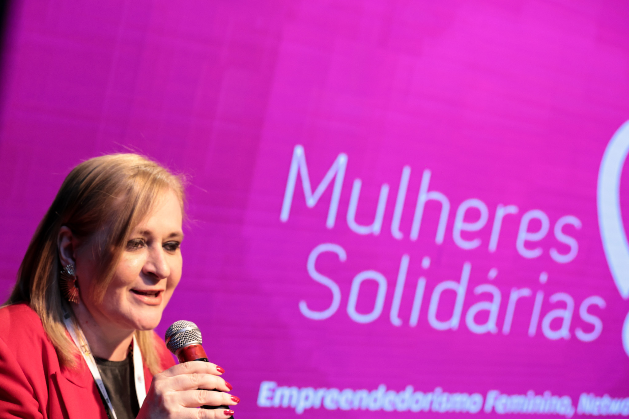 Ana Karen, presidente do Mulheres Solidárias Ana Karen, presidente do Mulheres Solidárias
