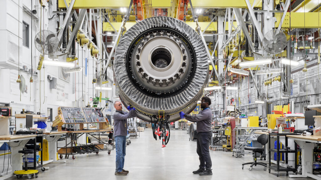 GE Aerospace investirá R$ 430 milhões em ampliação de fábrica no Brasil GE Aerospace investirá R$ 430 milhões em ampliação de fábrica no Brasil