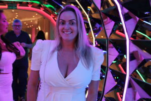 Caroline Veiga, da Enzzo Viagens