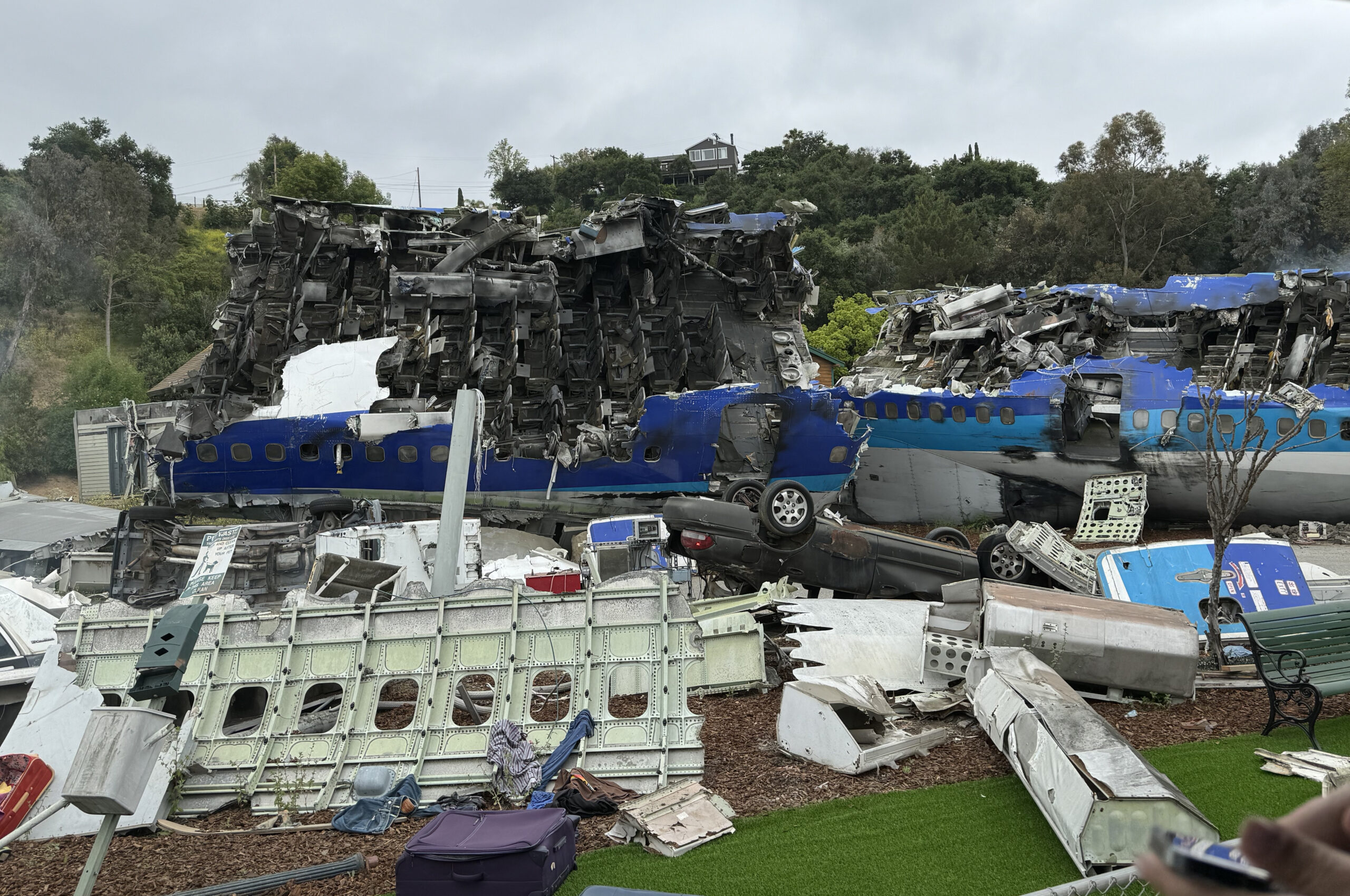 Conhecemos cenários de destruição no Studio Tour Conhecemos cenários de destruição no Studio Tour