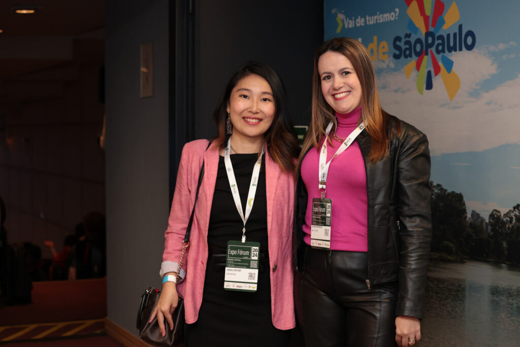 Daniela Mayumi, do Visite São Paulo, e Juliana Assumpção, da Abav-SP | Aviesp