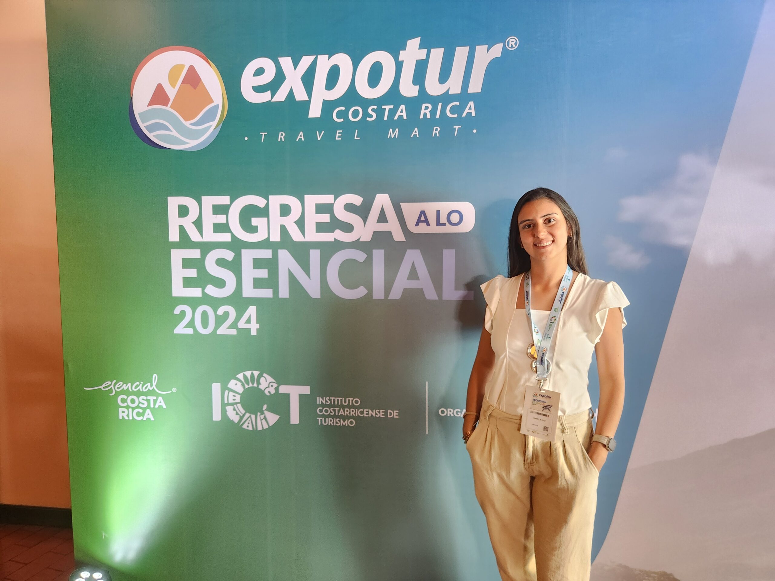 Daniela Ruiz, logística de buyers da Expotur Daniela Ruiz, logística de buyers da Expotur