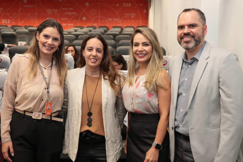 Danielle Farinho, da GOL, Marina Figueiredo, presidente executiva da Braztoa, Keyla Moreira, da Unedestinos e Rodrigo Ramos, da Braztoa