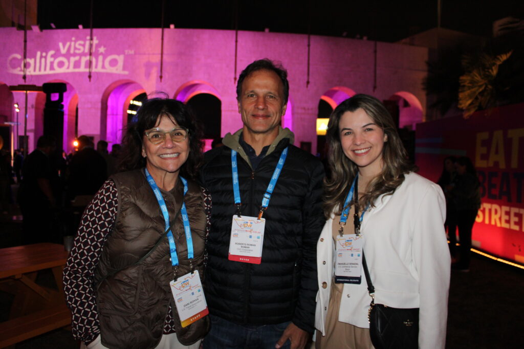 Danielle Roman, da Interamerican, Roberto Roman, da CVC, e Emanuelle de Nadal, do Consulado dos EUA em São Paulo
