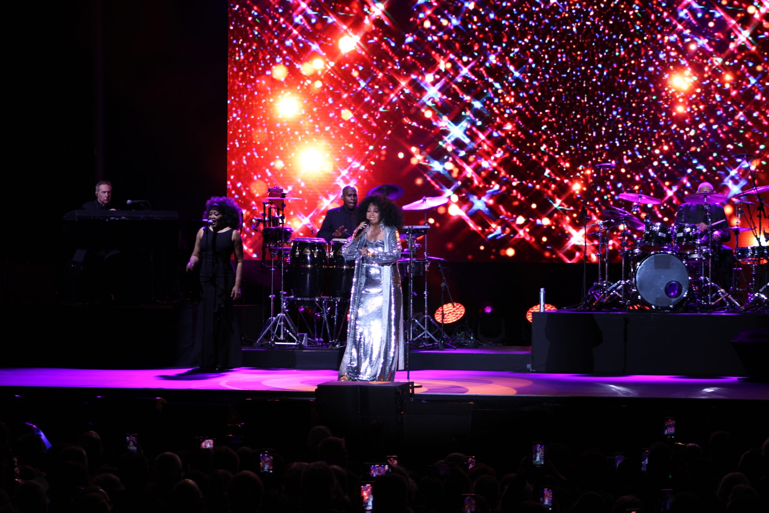Diana Ross cantou na abertura do IPW