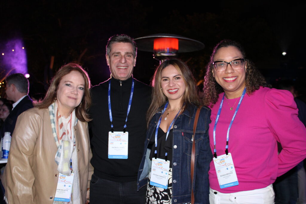 Elaine Blazys, Patrick Yvars, Johana Pardo e Nzinga Brooks, do Visit Orlando
