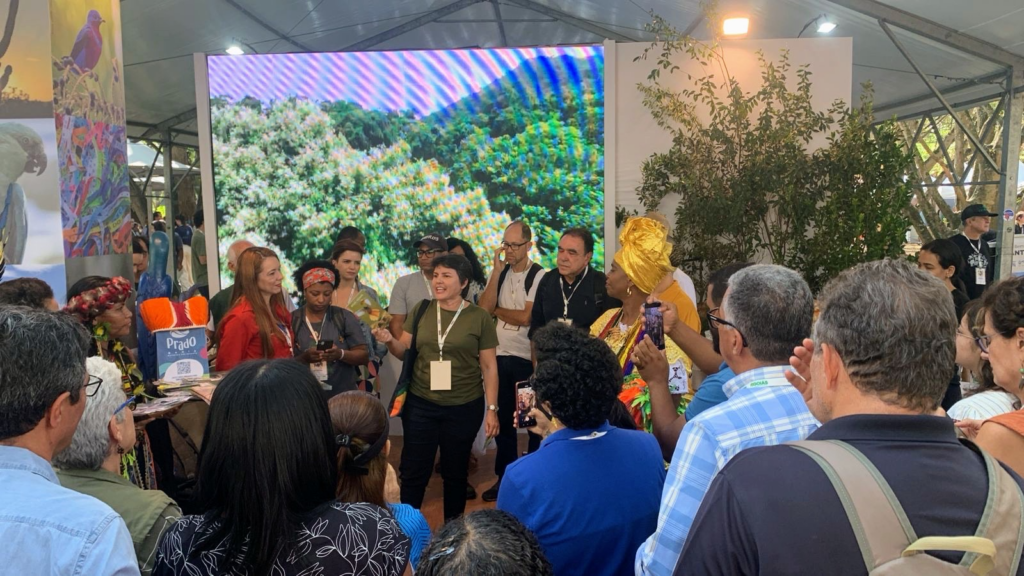 Setur-BA lança primeiro roteiro integrado do turismo de observação de aves do Brasil Setur-BA lança primeiro roteiro integrado do turismo de observação de aves do Brasil