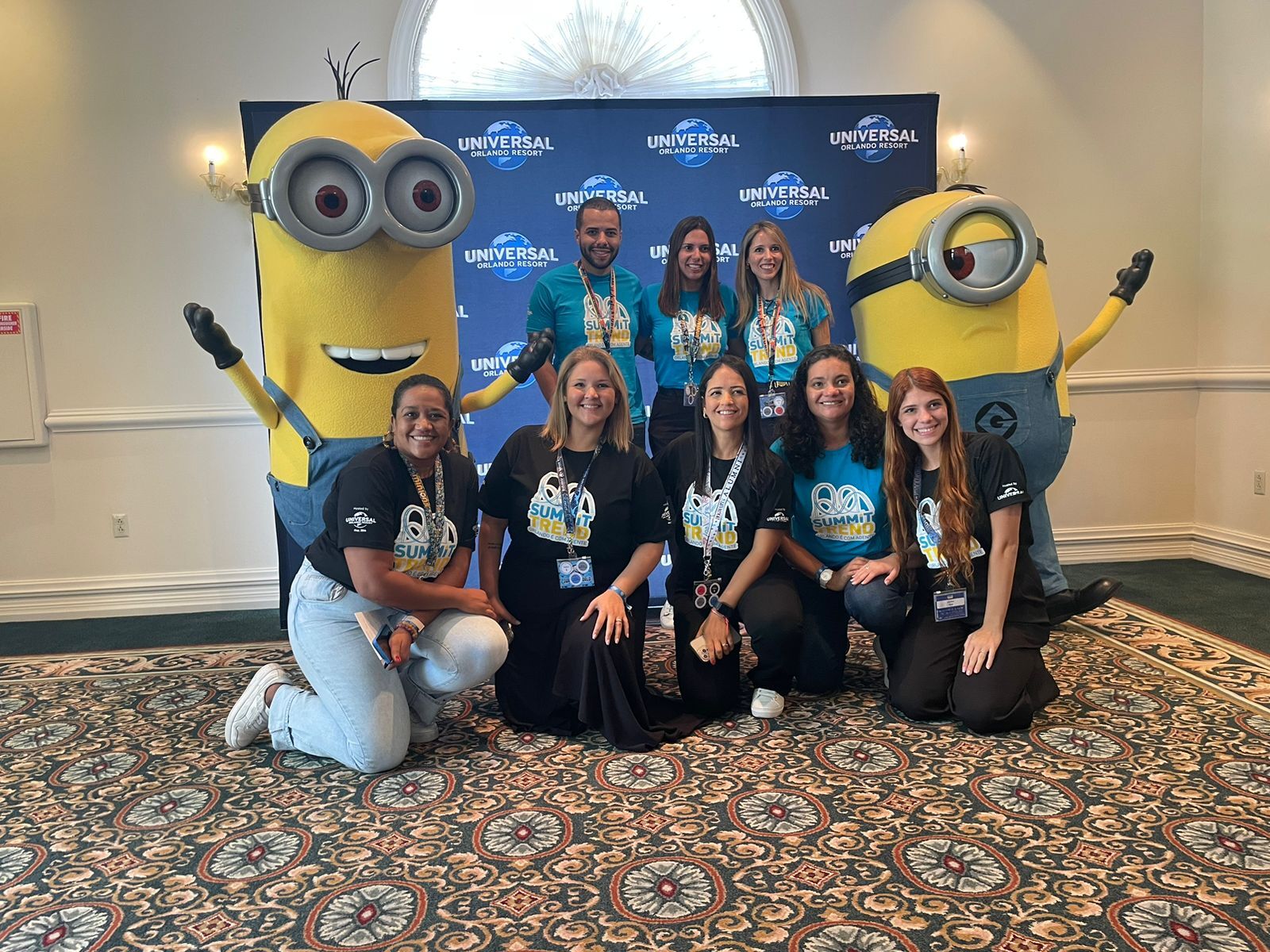 Equipe Trend com os minions