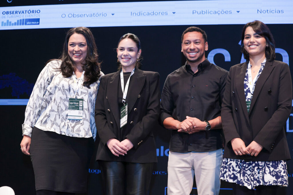 Fernanda Ascar, da SPTuris, e Carolina Barbosa, Victoria Di Paula e Rodolfo Marinho, da Secretaria de Turismo da Cidade de São Paulo Fernanda Ascar, da SPTuris, e Carolina Barbosa, Victoria Di Paula e Rodolfo Marinho, da Secretaria de Turismo da Cidade de São Paulo